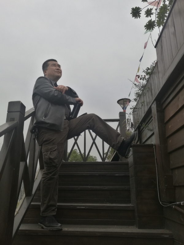 孤单背影的第一张照片--屏南交友网