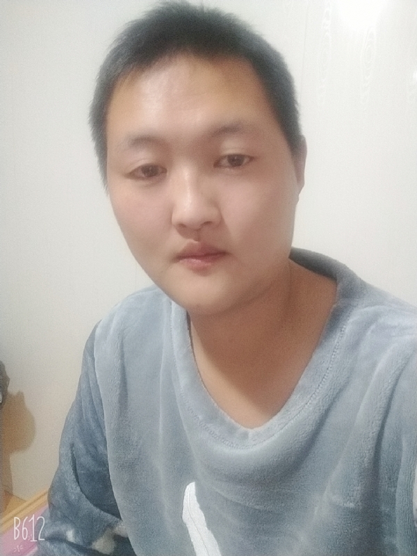 烟圈里透着伤的第一张照片--屏南交友网